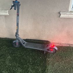 Phantom GOGO Electric Scooter Max 15 Mph