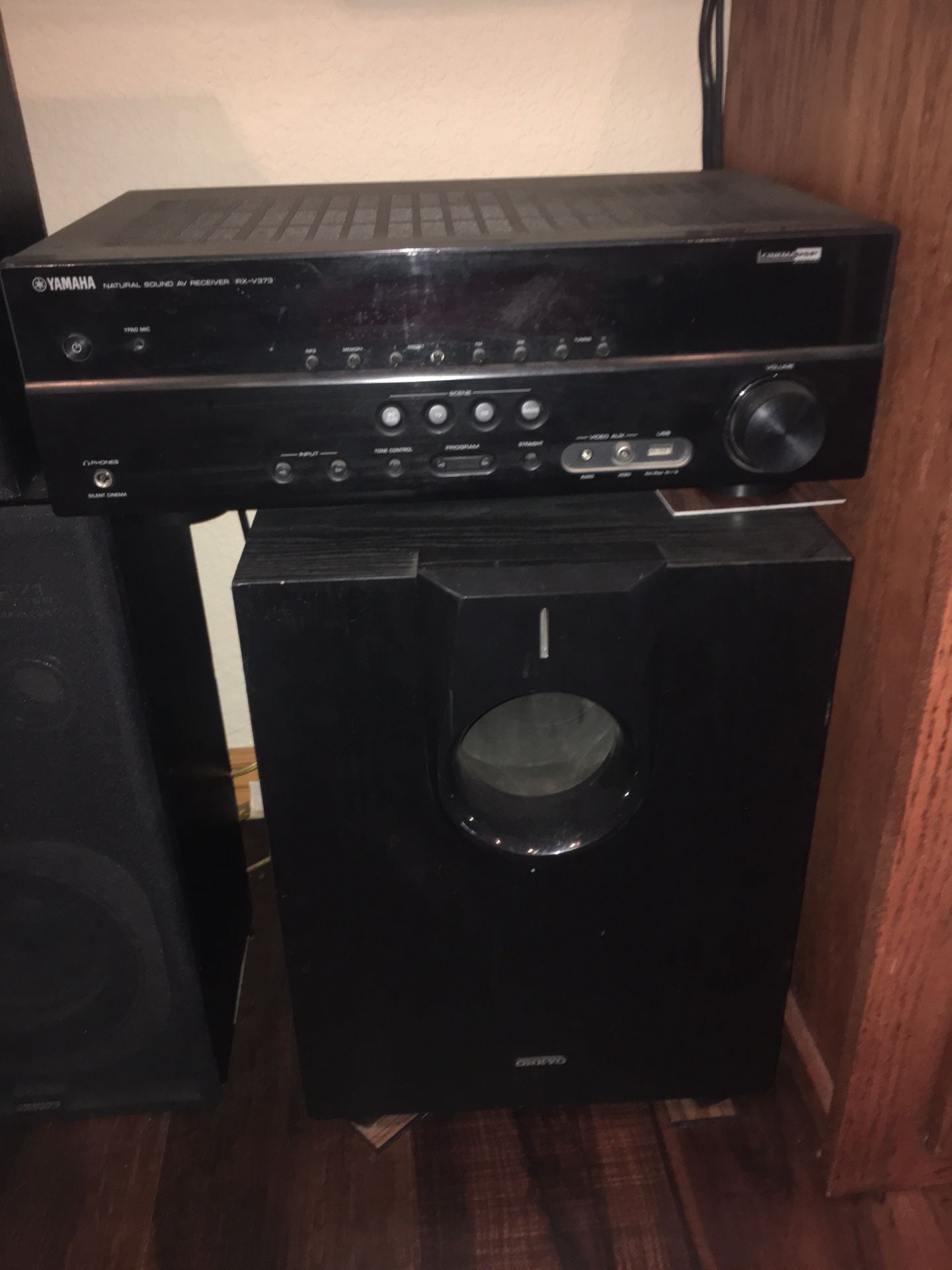Onkyo 7.1 Surround Sound Speakers Yamaha Receiver