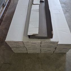 LVT FLOORING 425 SQ FT