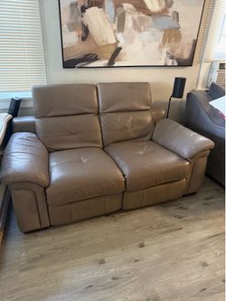 Electric couch nice taken care of