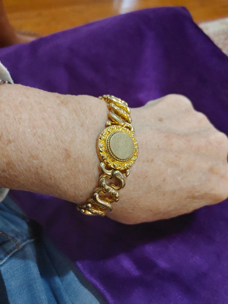 Vintage Goldtone Expansion bracelet