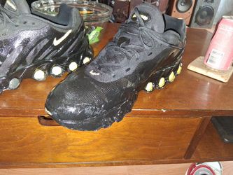Size thirteen nike air max
