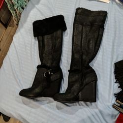 Eddie Bauer Shearling Fur Lined Knee-high Boots.