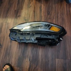 2019-2023 JEEP CHEROKEE LEFT SIDE HEADLIGHT  LED 