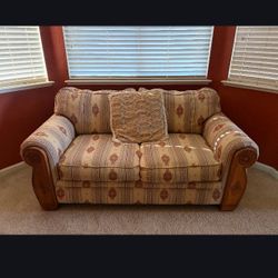 Loveseat 