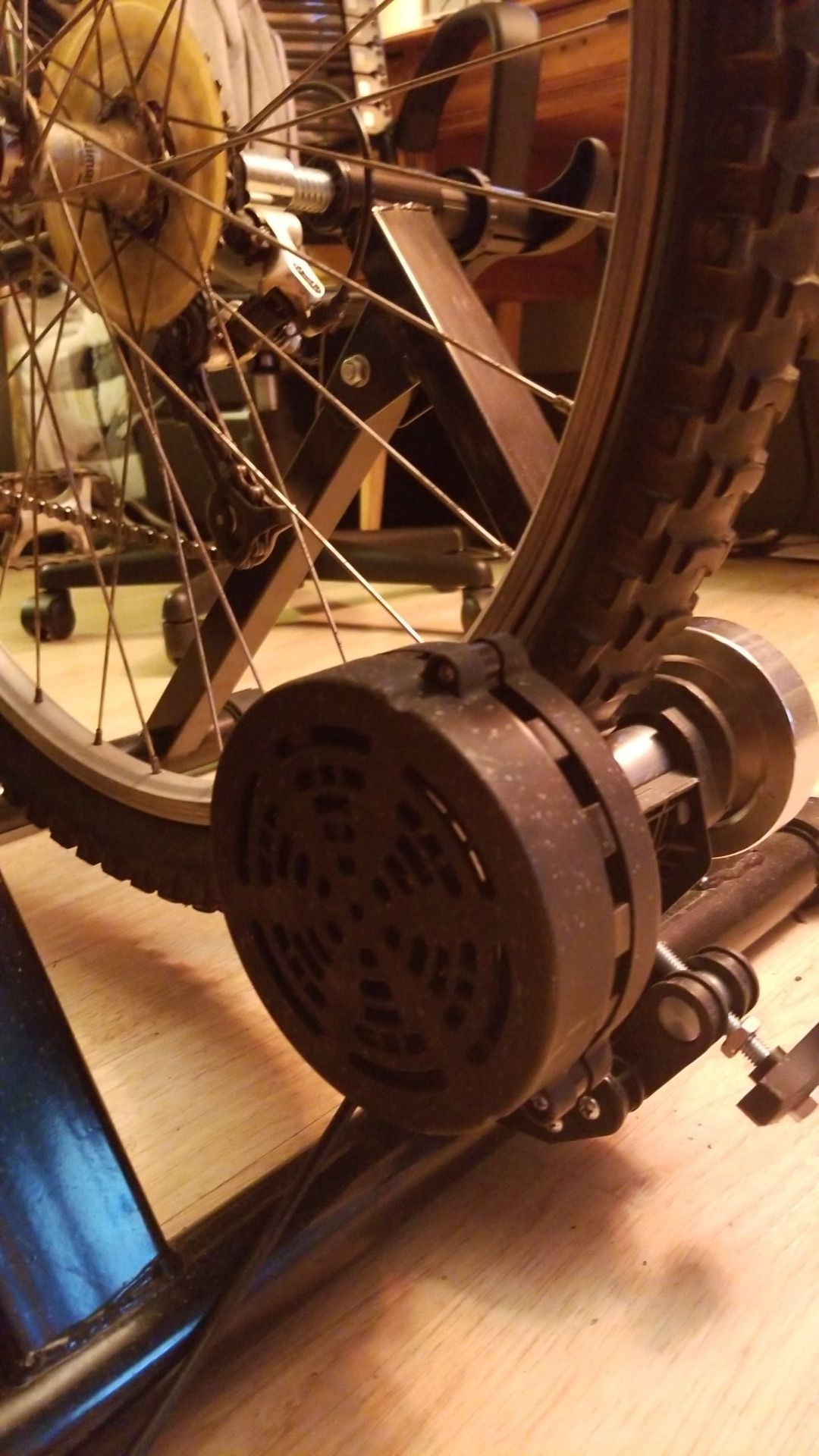 Sunlite Bicycle Resistance Trainer