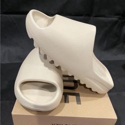 Yeezy Bone Slides