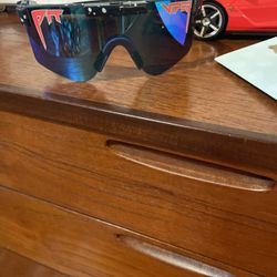 Narrow frame pit vipers 