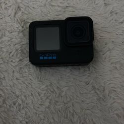 GoPro 11 W/accessories