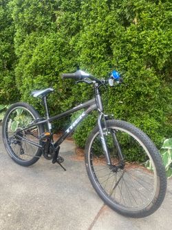 Trek PreCaliber 24” Kids Bike Bicycle