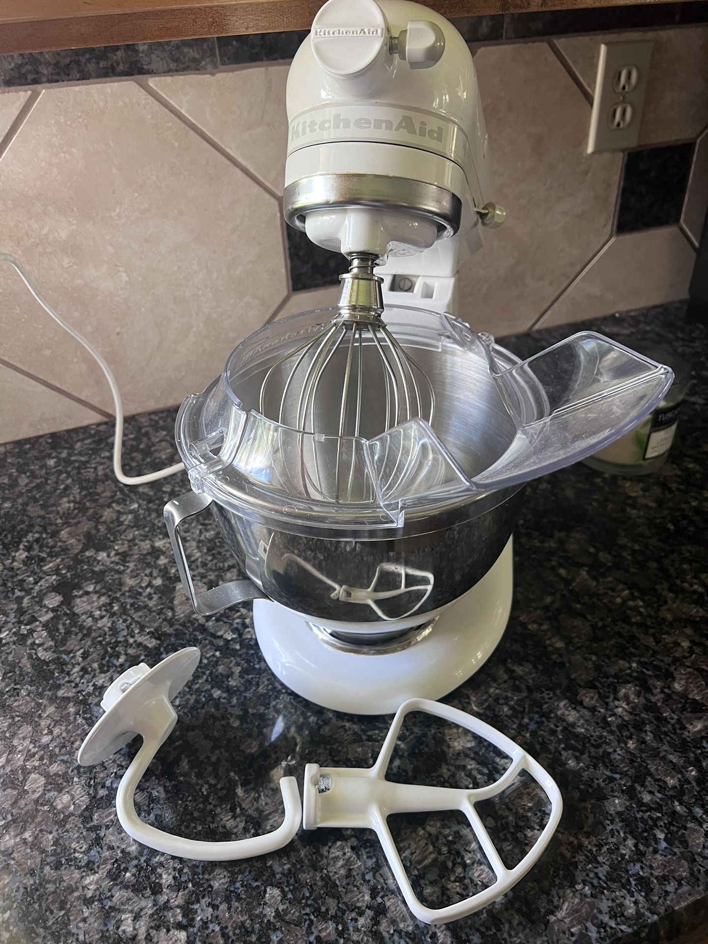 Friendswood tx kitchenAid stand mixer KSM90 300W ultra power with attachments