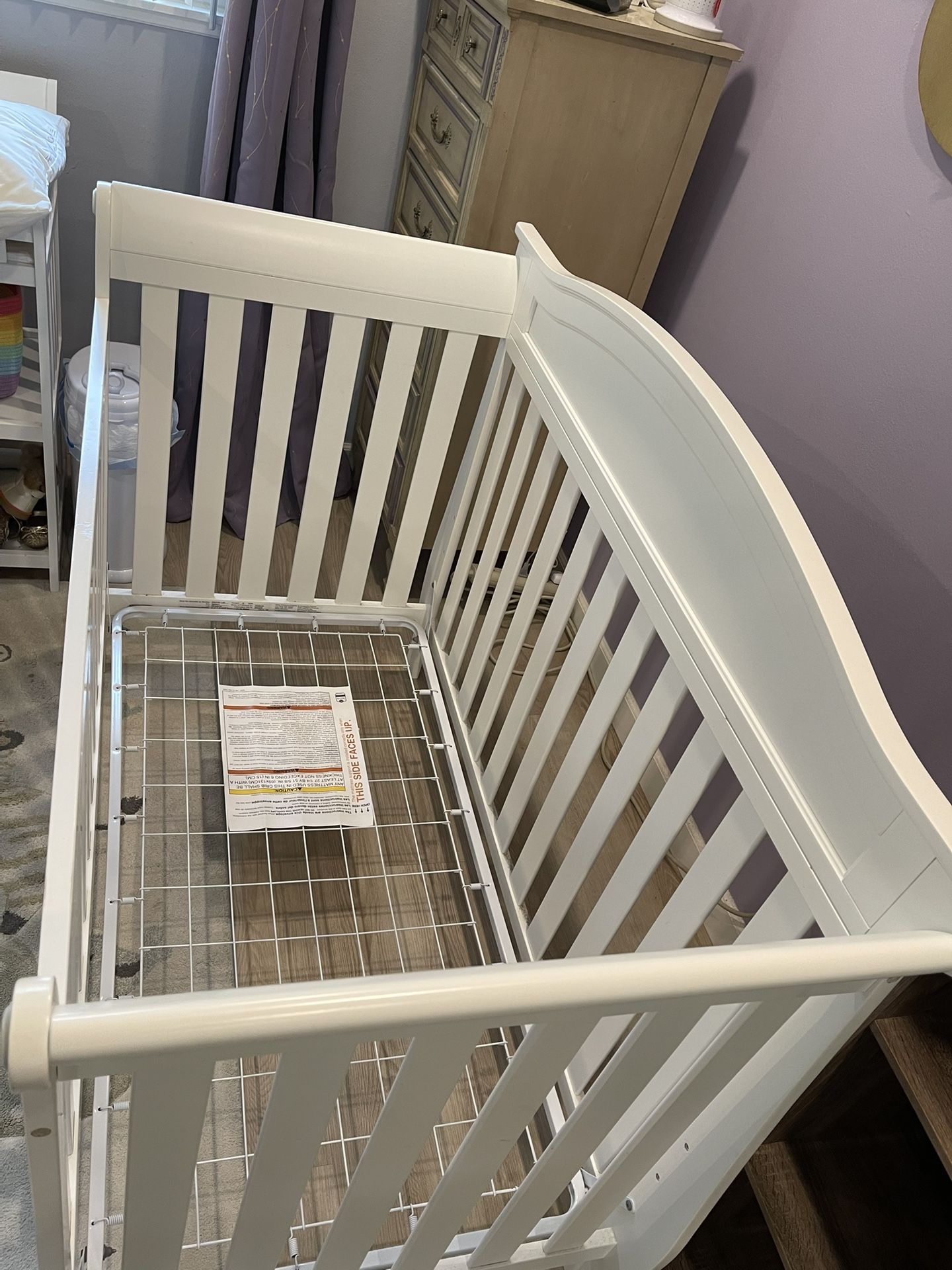 Free White Crib