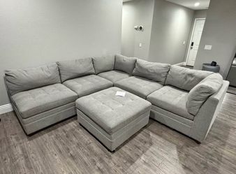 Thomasville Tisdale 6-Piece Modular Sectional Sofa w/ Storage Ottoman – Light Gray