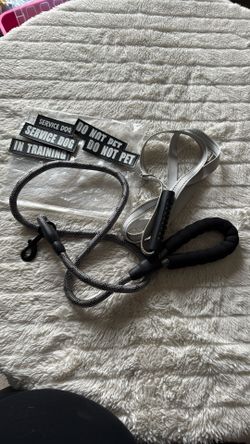 2 Heavy Duty Leashes And Labels