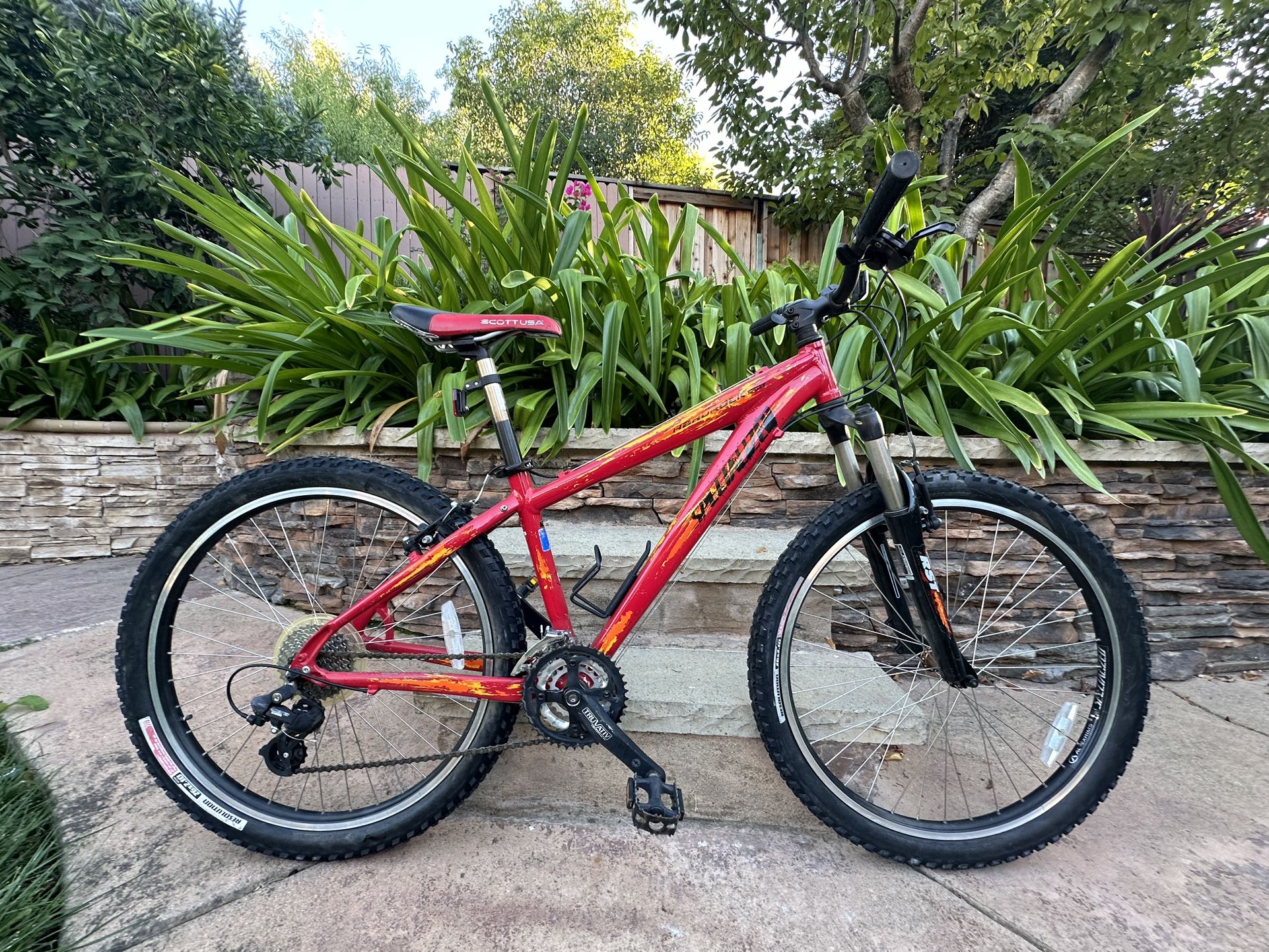 Specialized Hardrock Sport Bike