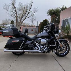 2014 Harley-Electra Glide-Ulta Limited (Make me an Offer! No Low Ball!)