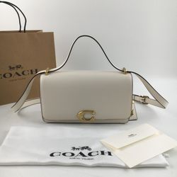COACH Classic C-shaped lock white CC416