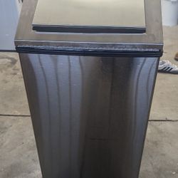 Rubbermaid Stainless Steel Trash Bin