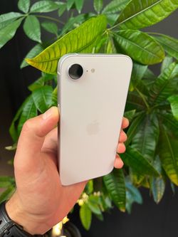 iPhone 16e - Unlocked - 512GB