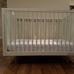 Pottery Barn Kids Crib