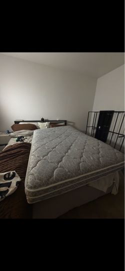 Full bed mattress and frame