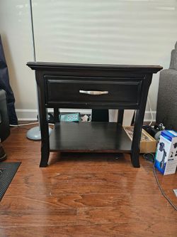 Dark Wood End Table with Pull-Out Tray