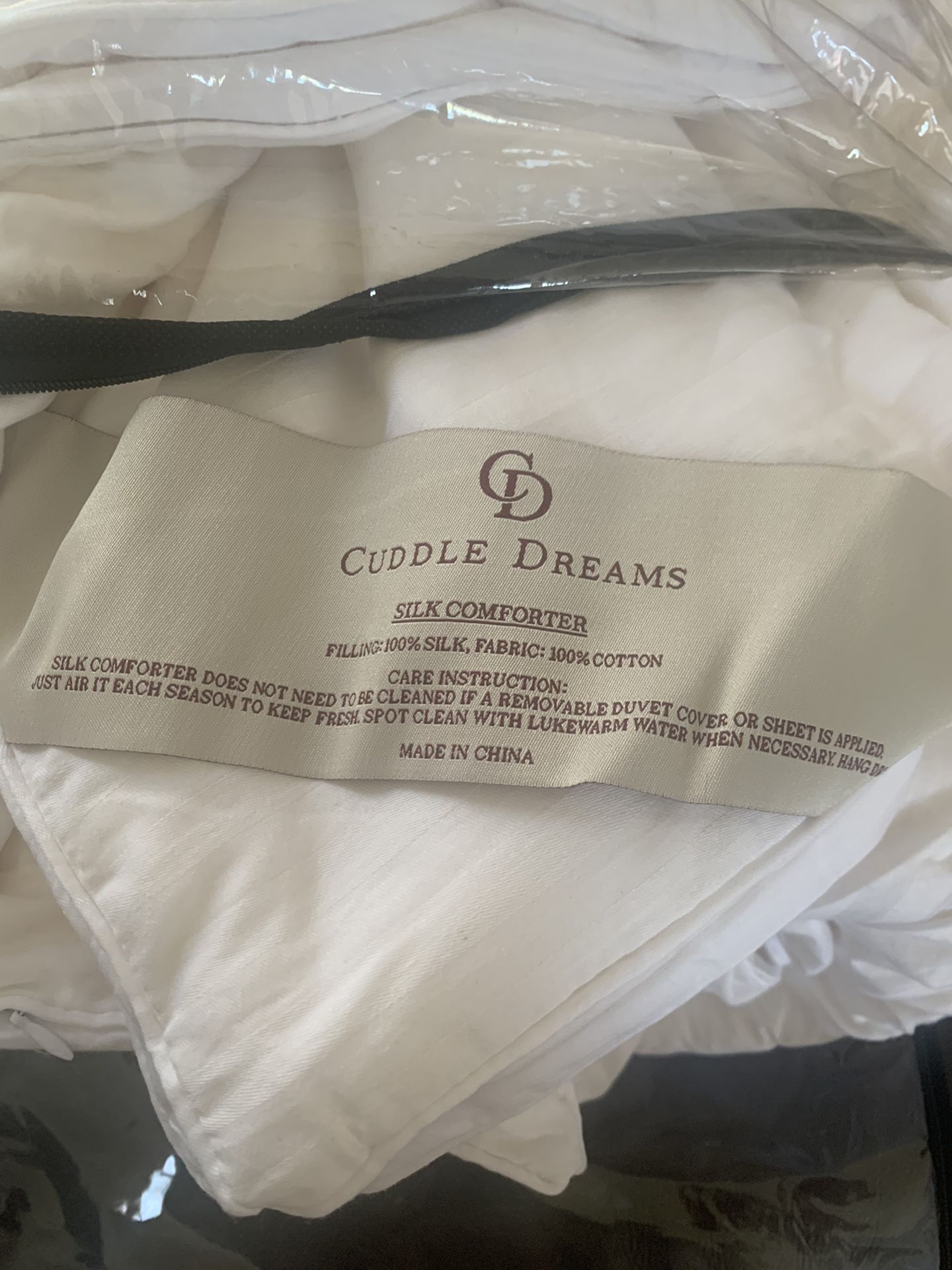 Silk Comforter-queen-fill Is π― Silk, Cover Is π― Cotton-New In Package