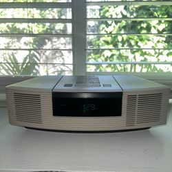 Bose DC Player Alarm Clock AM FM Radio