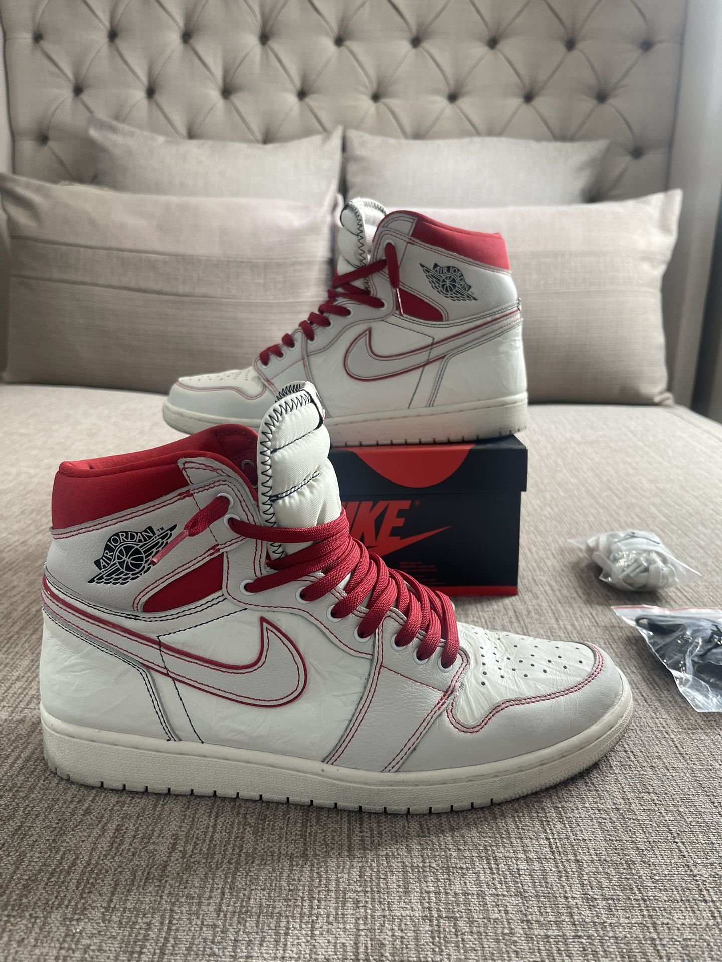 Jordan 1 Retro High Phantom Gym Red