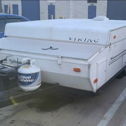 1998 Viking 2460st 