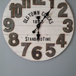 Clock 27 2 /3 X 27 2/3