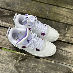 Jordan 4 Retro Metallic Purple 