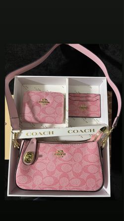 Pink handbag set