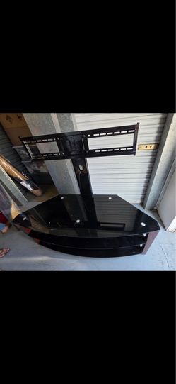 Flat screen television stand