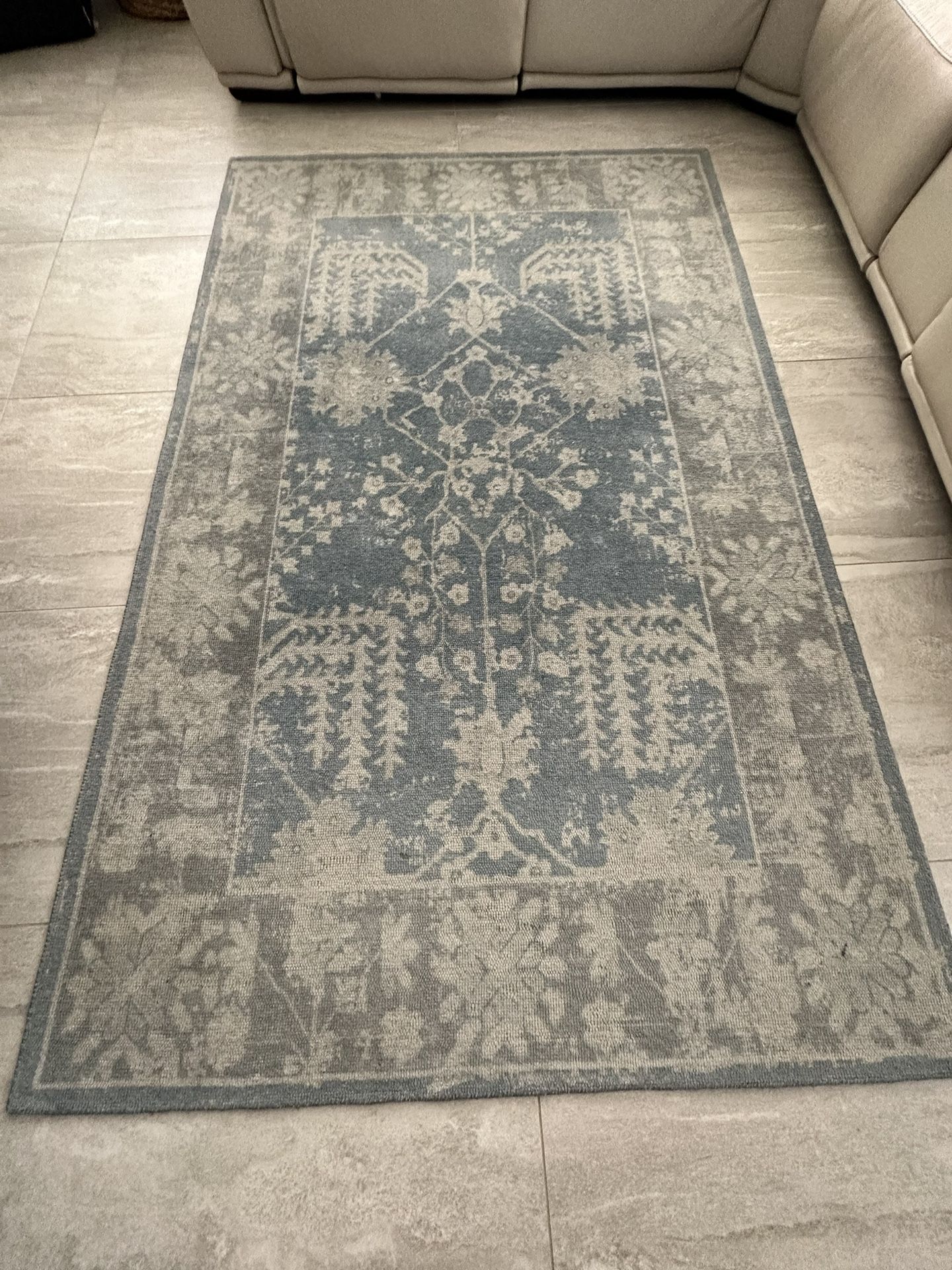 Pottery Barn Esther Wool Rug 5x8