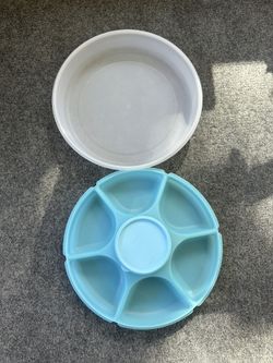 Vintage Tupperware Serving Tray. Excellent Condition 