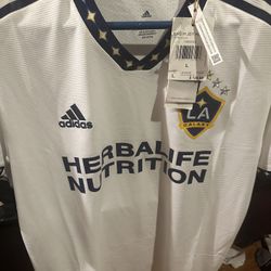 LA Jersey Authentic Large. 90$