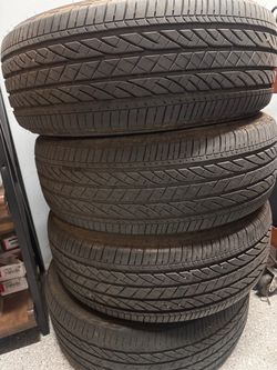 Set of 4 Used All-Season Car Tires 245/60/18