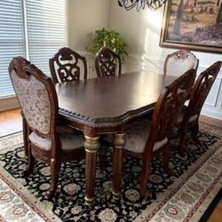 Michael Amini Torino Dining Set