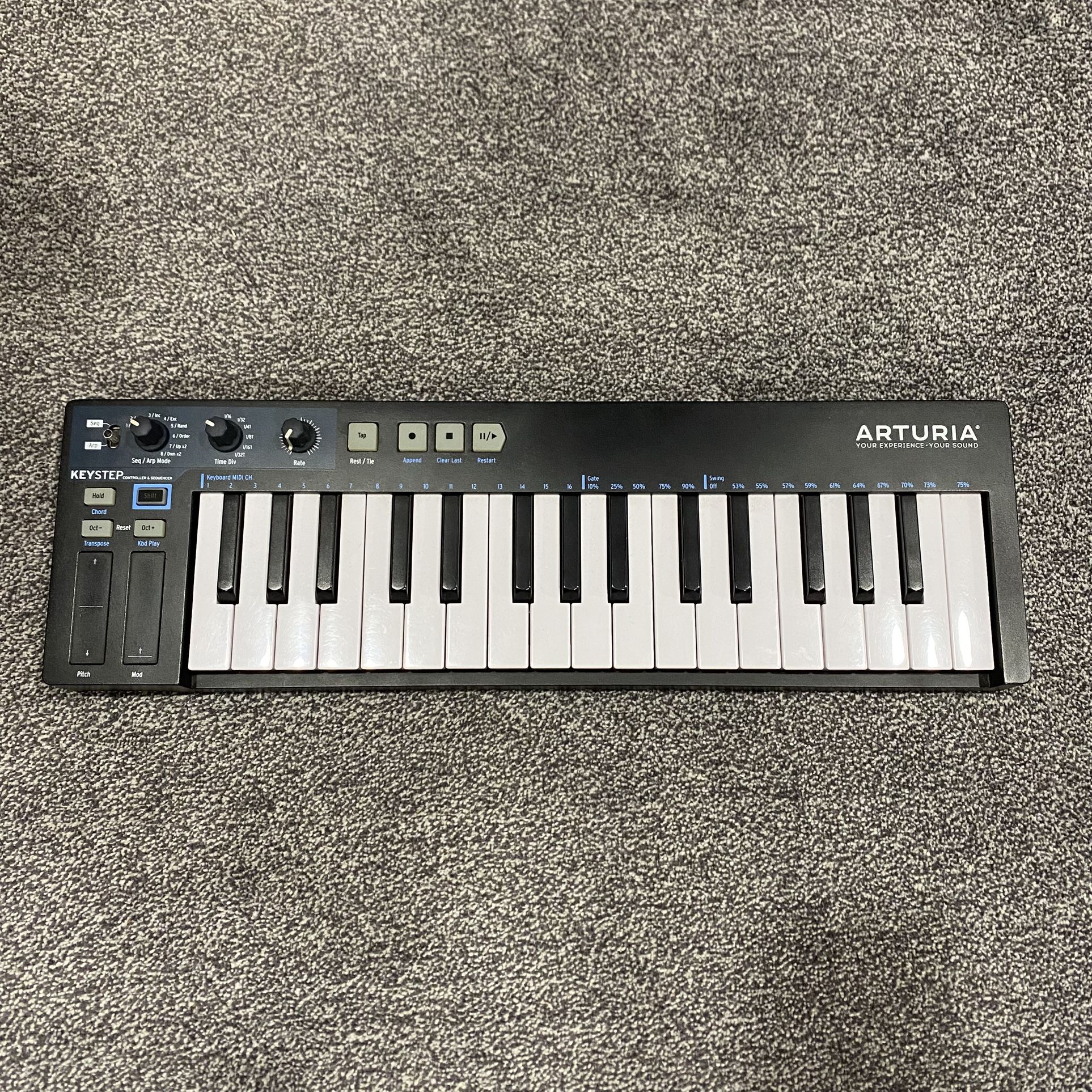 Arturia Keystep 32 Midi Controller & Sequencer