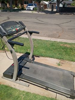 Treadmill pro form 630 ds