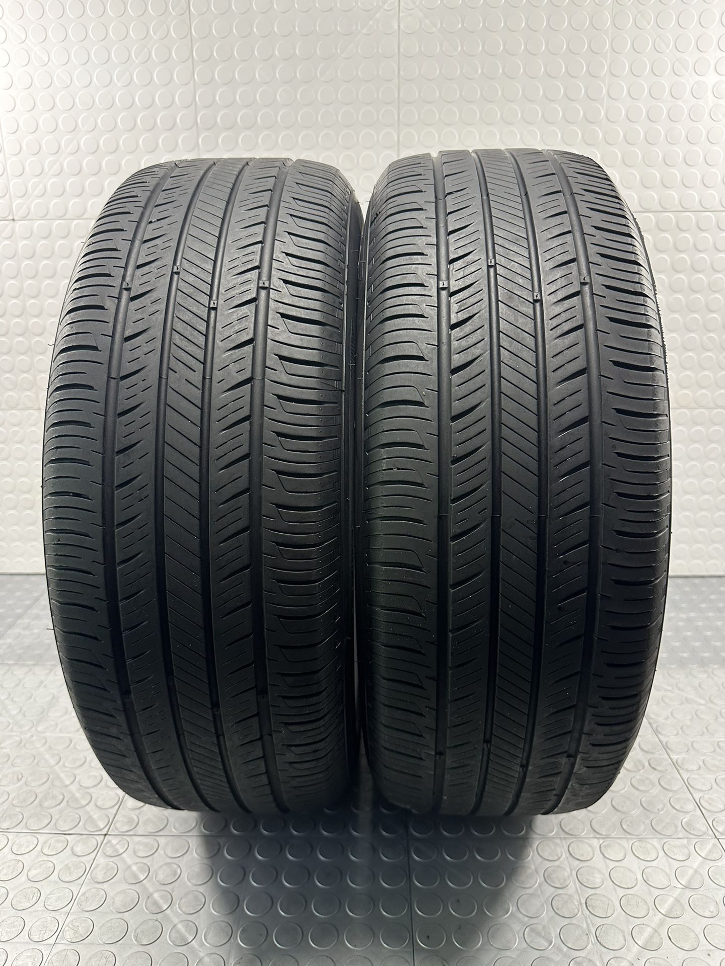 #709 Set Of 2 Used Tires Hankook 205/60/16 92H BMW Audi Chevrolet Honda