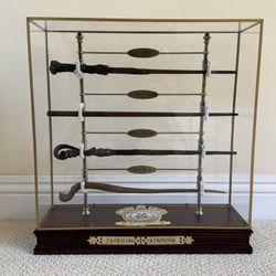 Triwizard Champions Wand Set Display