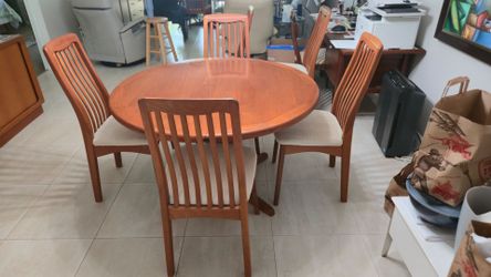 Mid century modern dining table and chairs