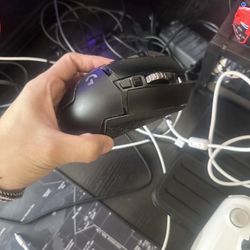 logitech g502 wired gaming mouse
