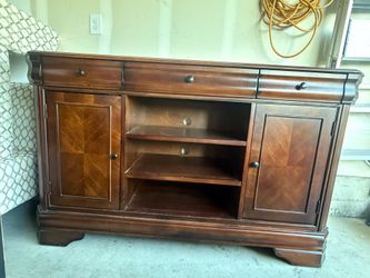 TV/ Buffet Stand