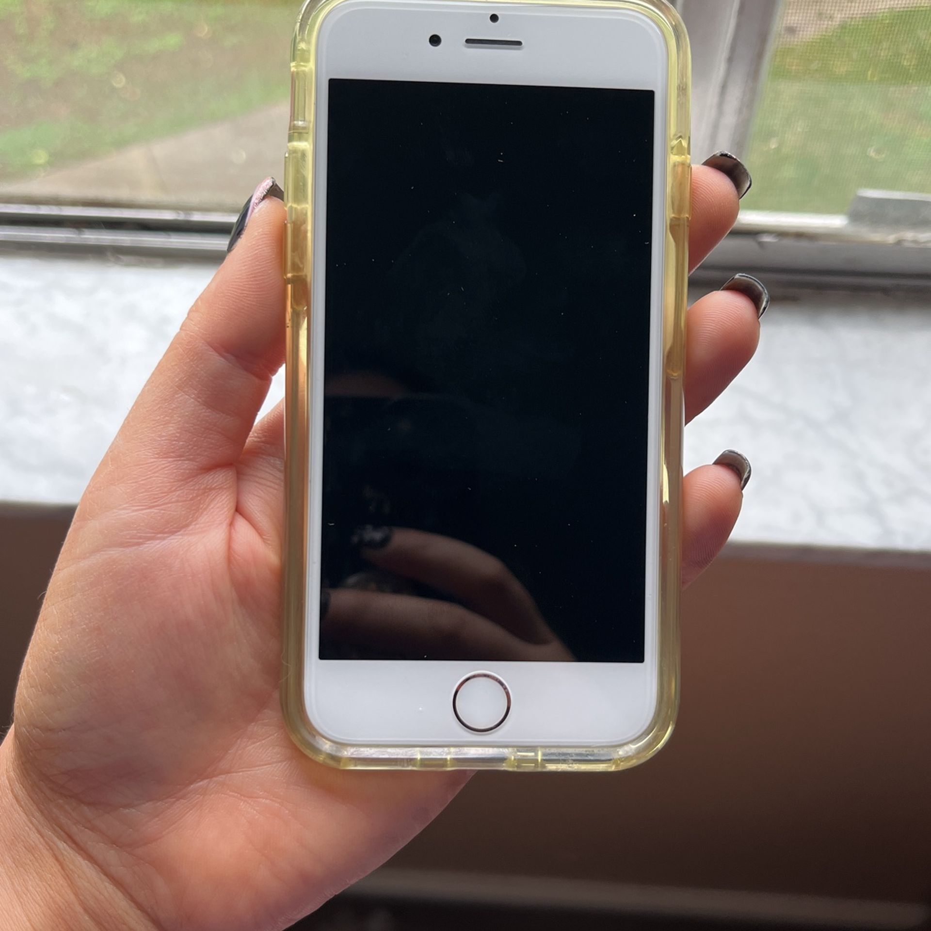 iPhone 6 With Case & Pop Socket