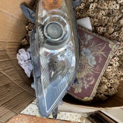 2011-2015 Toyota Sienna Left Headlight 