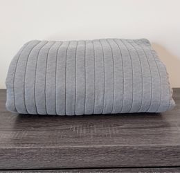 Grey Twin Extra Long Comforter/Quilt