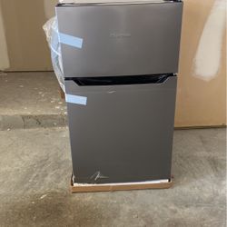 Hisense Mini Fridge 